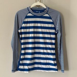 Women’s Gap sun shirt- size S